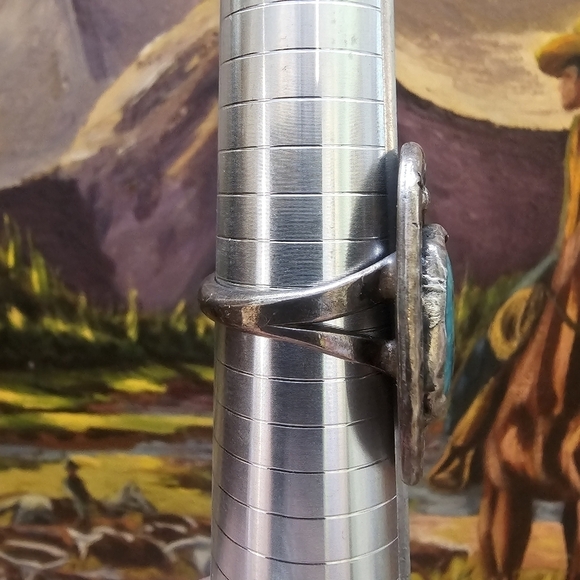 Large Vintage Signed Turquoise Sterling Native American Statement Ring - Picture 4 of 11